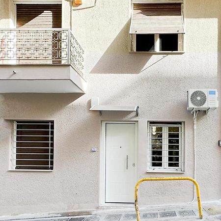 Apartamento Valtetsiou Central 50Sqm Apt In Atenas Exterior foto