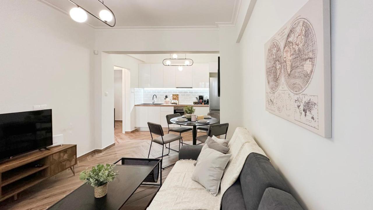 Apartamento Valtetsiou Central 50Sqm Apt In Atenas Exterior foto