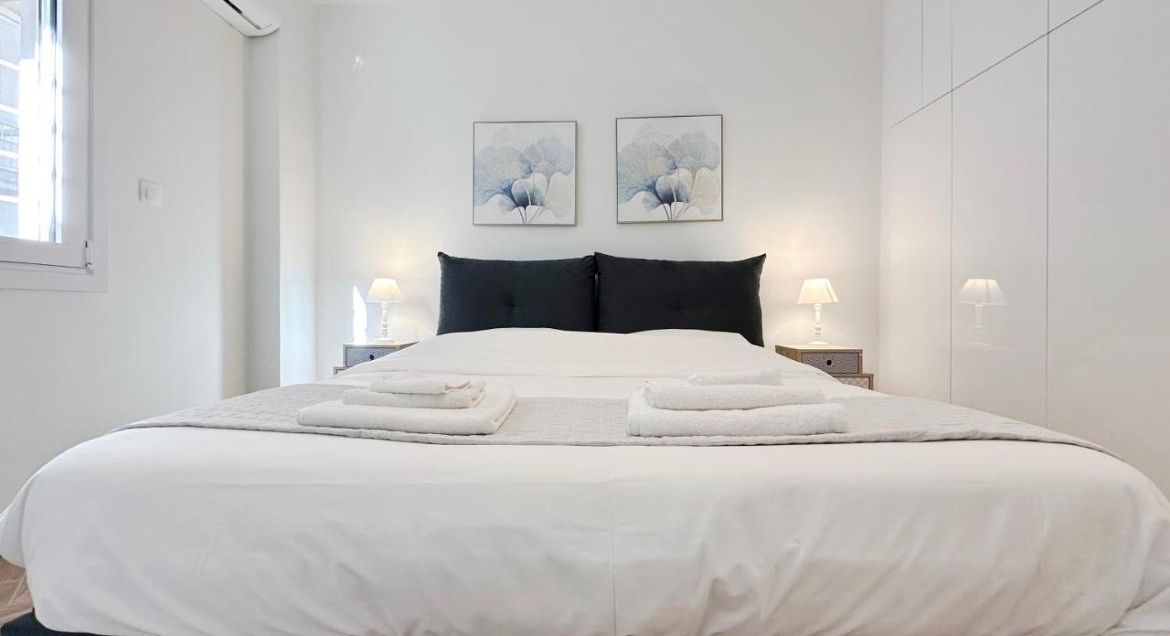 Apartamento Valtetsiou Central 50Sqm Apt In Atenas Exterior foto
